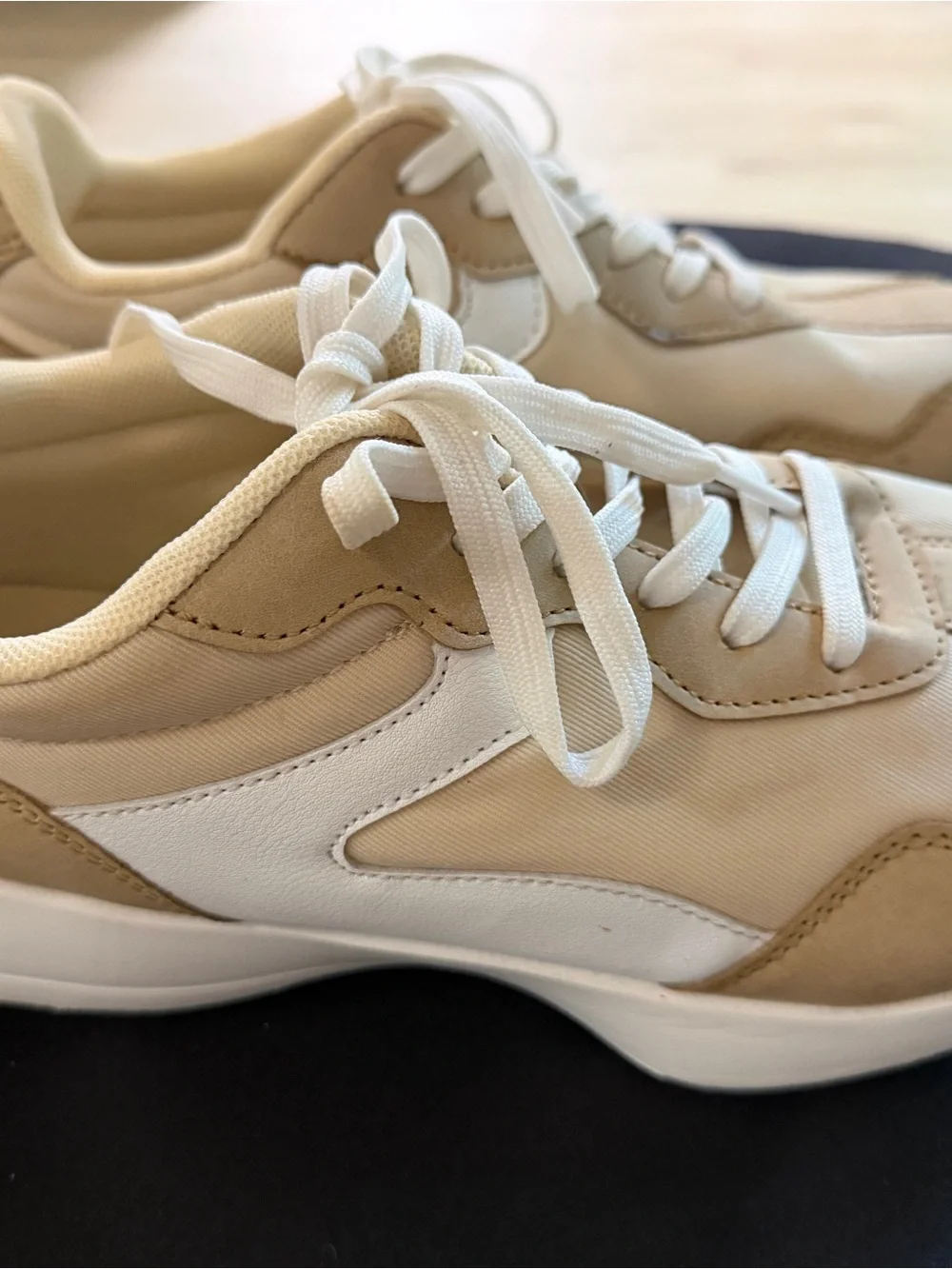 Serra Men's Sneakers in Beige and White
